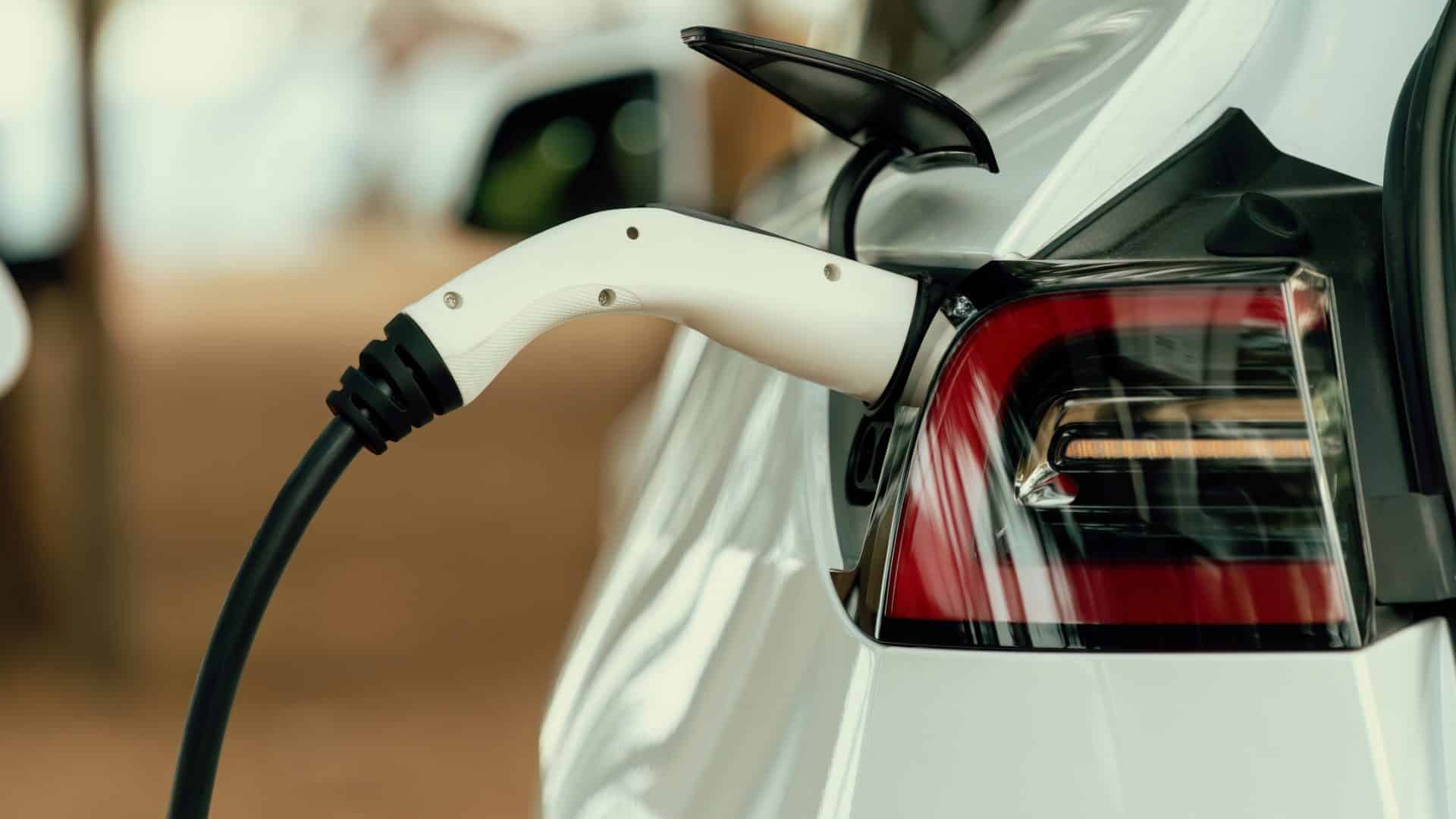 carro-eletrico-segndo-recarregado-1920x1080