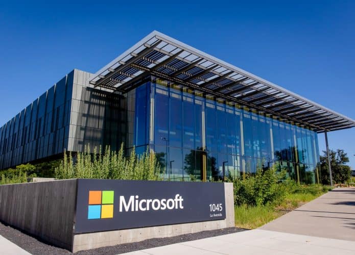 Microsoft terá parceria para turbinar o setor de IA