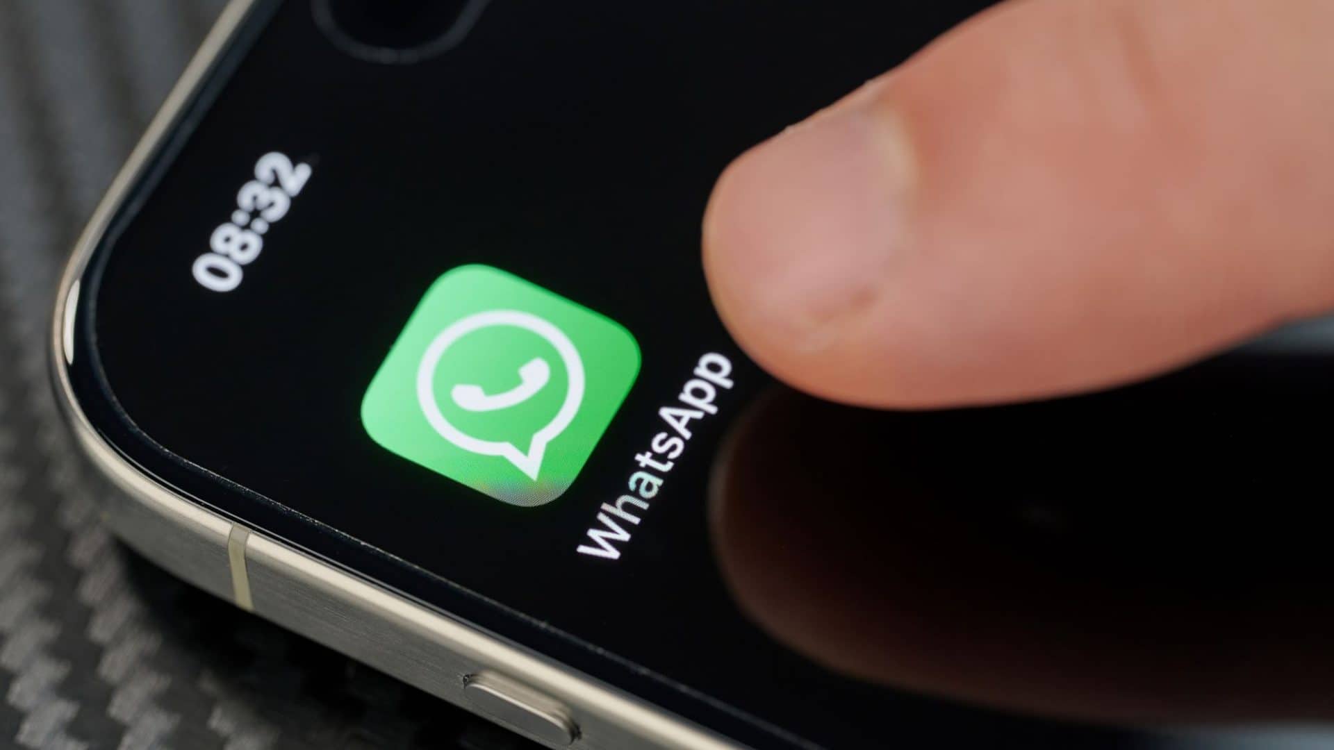 Ícone do WhatsApp em smartphone