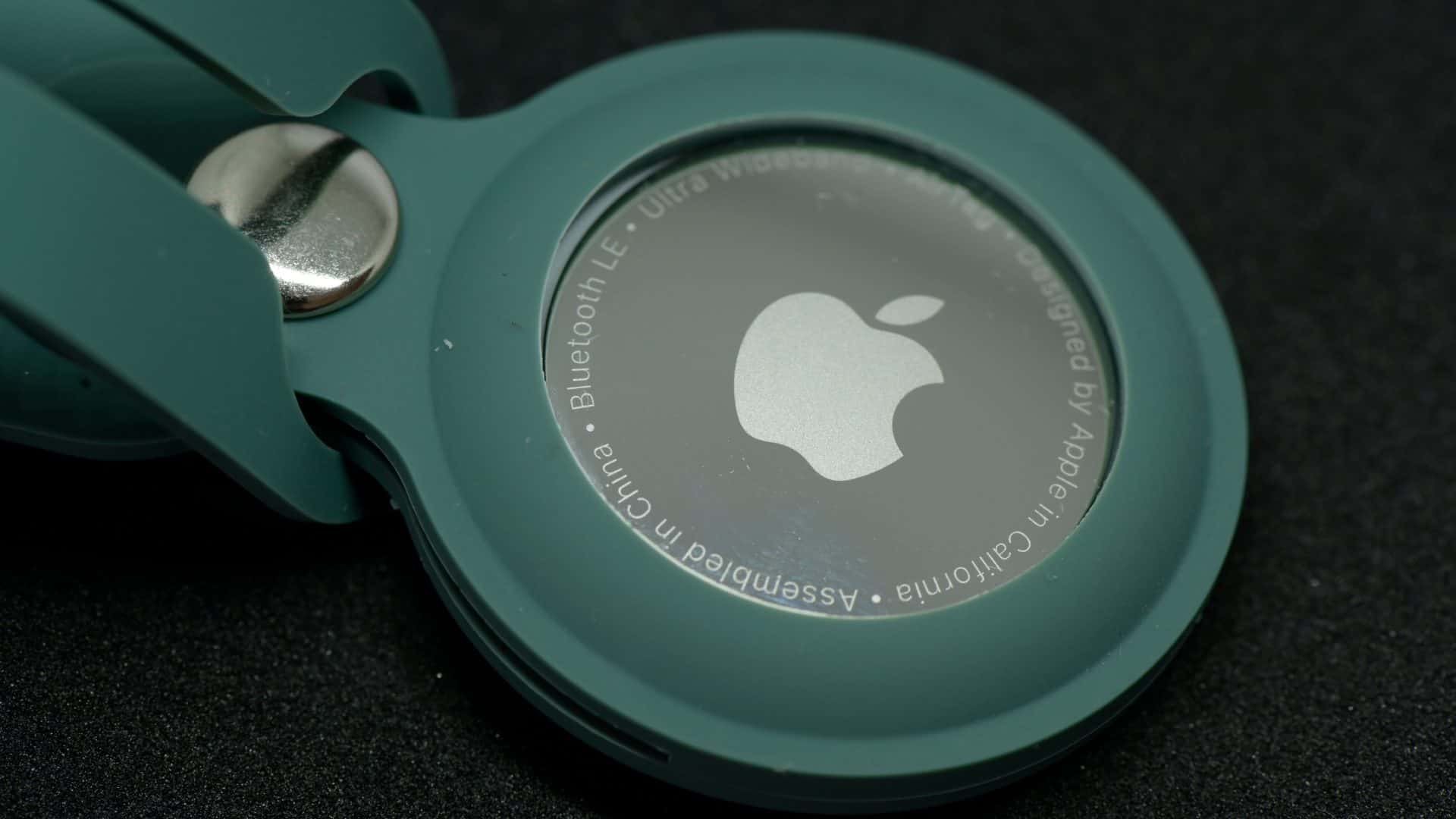 Apple AirTag em chaveiro de couro