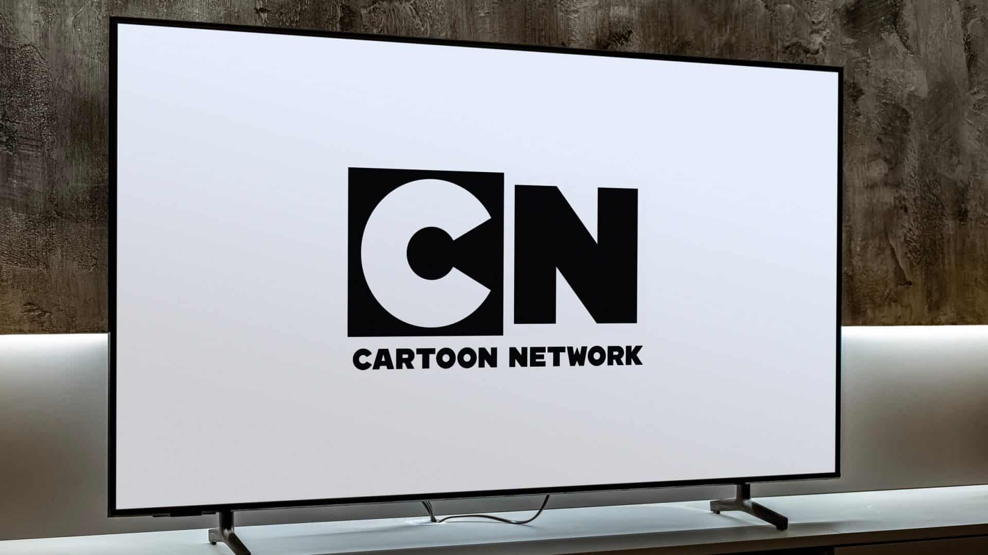 Logo do Cartoon Network projetado na tela de uma TV com fundo branco