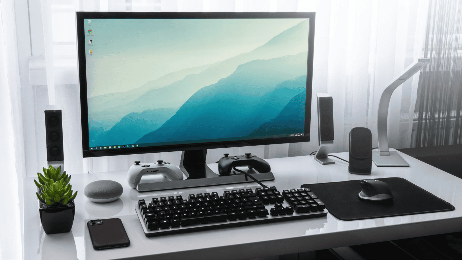 imagem mostra um computador desktop