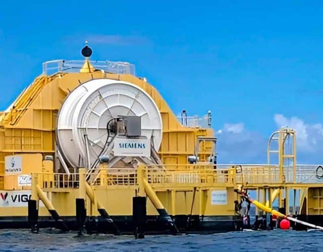Boia que gera energia no mar