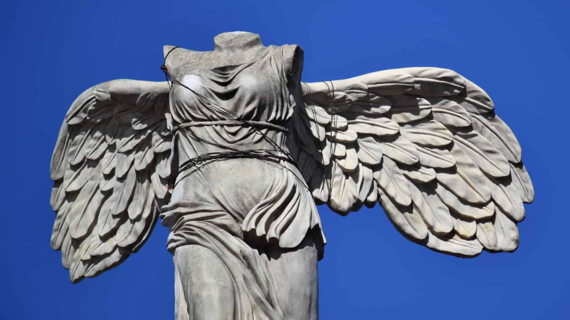 estatua-1-1920x1080