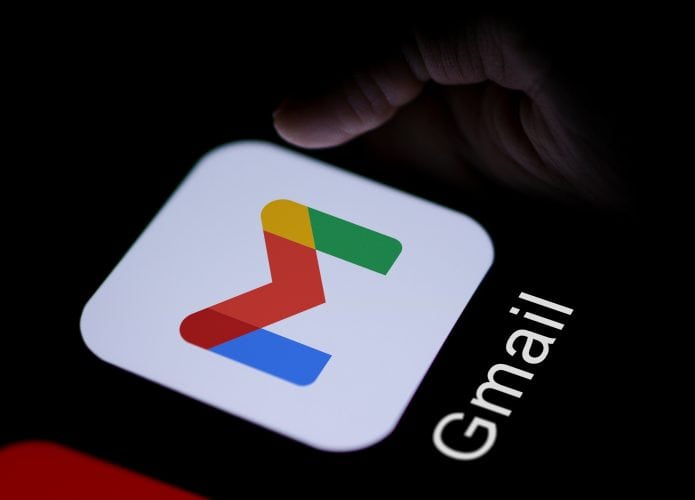 Logo do Gmail em um smartphone