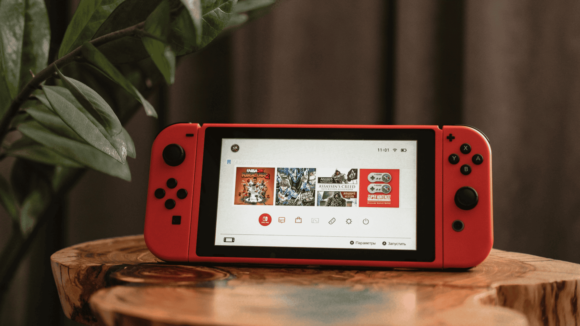 imagem mostra um nintendo switch inteiramente na cor vermelha