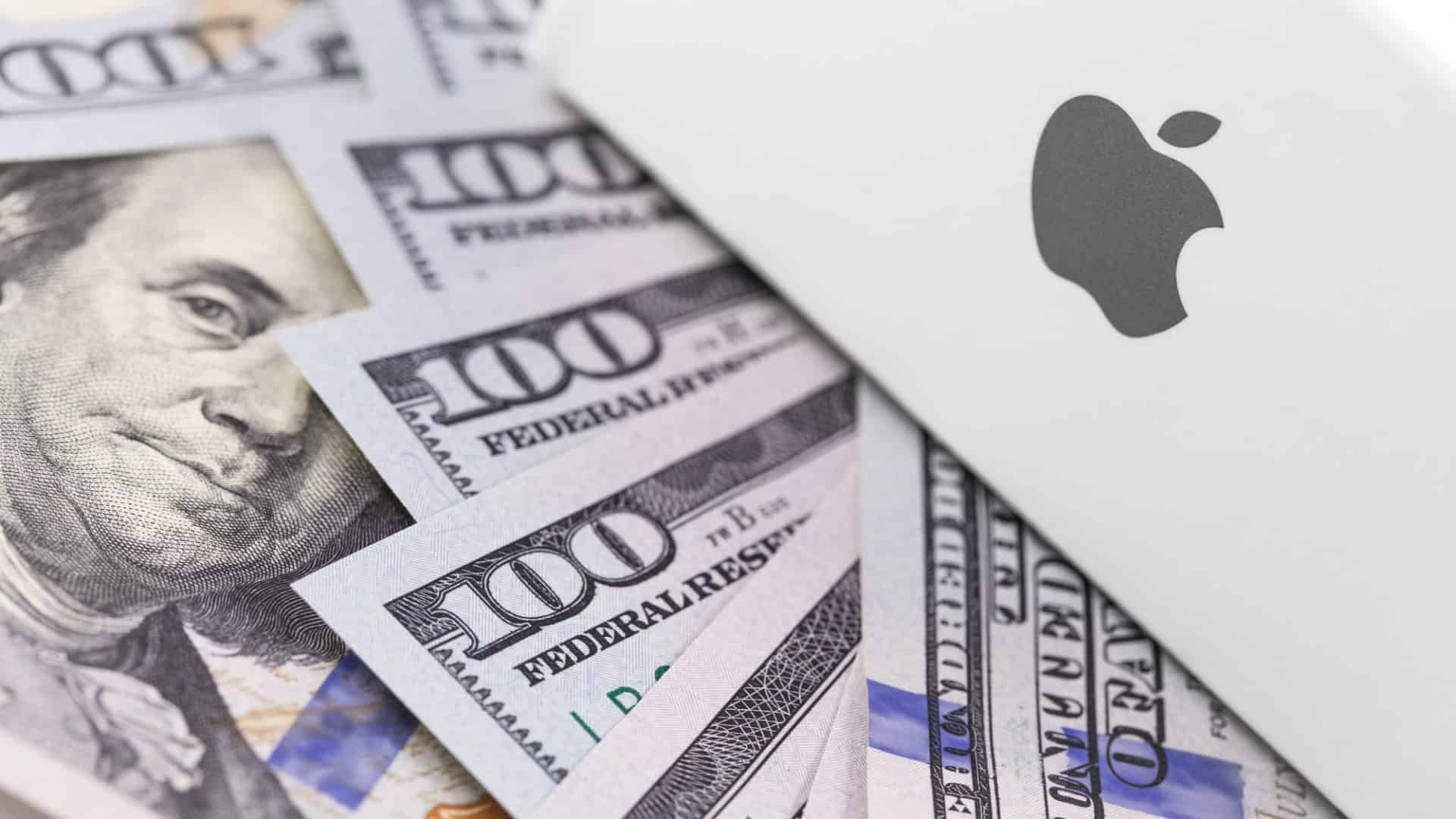 Logotipo da Apple na caixa, dólares