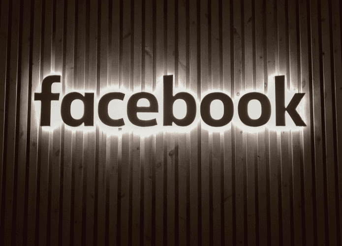 facebook-nome-logo-695x500.png