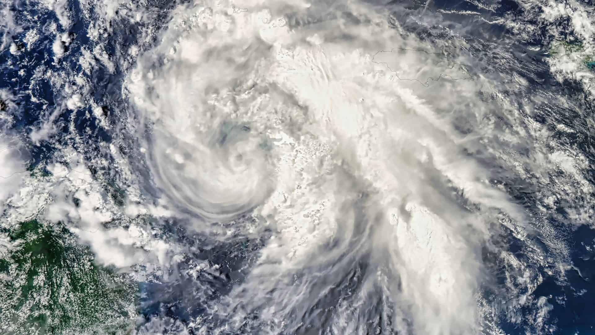 Imagem de satélite do Furacão Ernesto