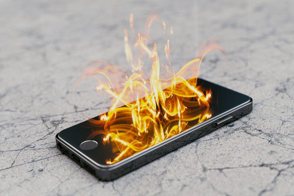 celular pegando fogo