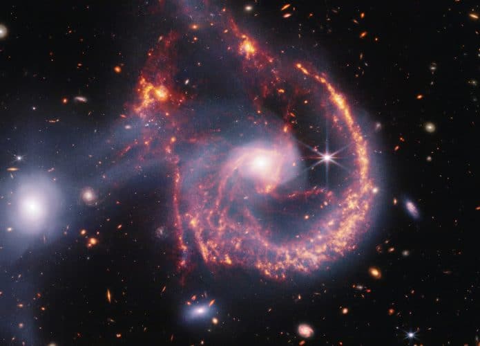sorriso-galaxias-695x500