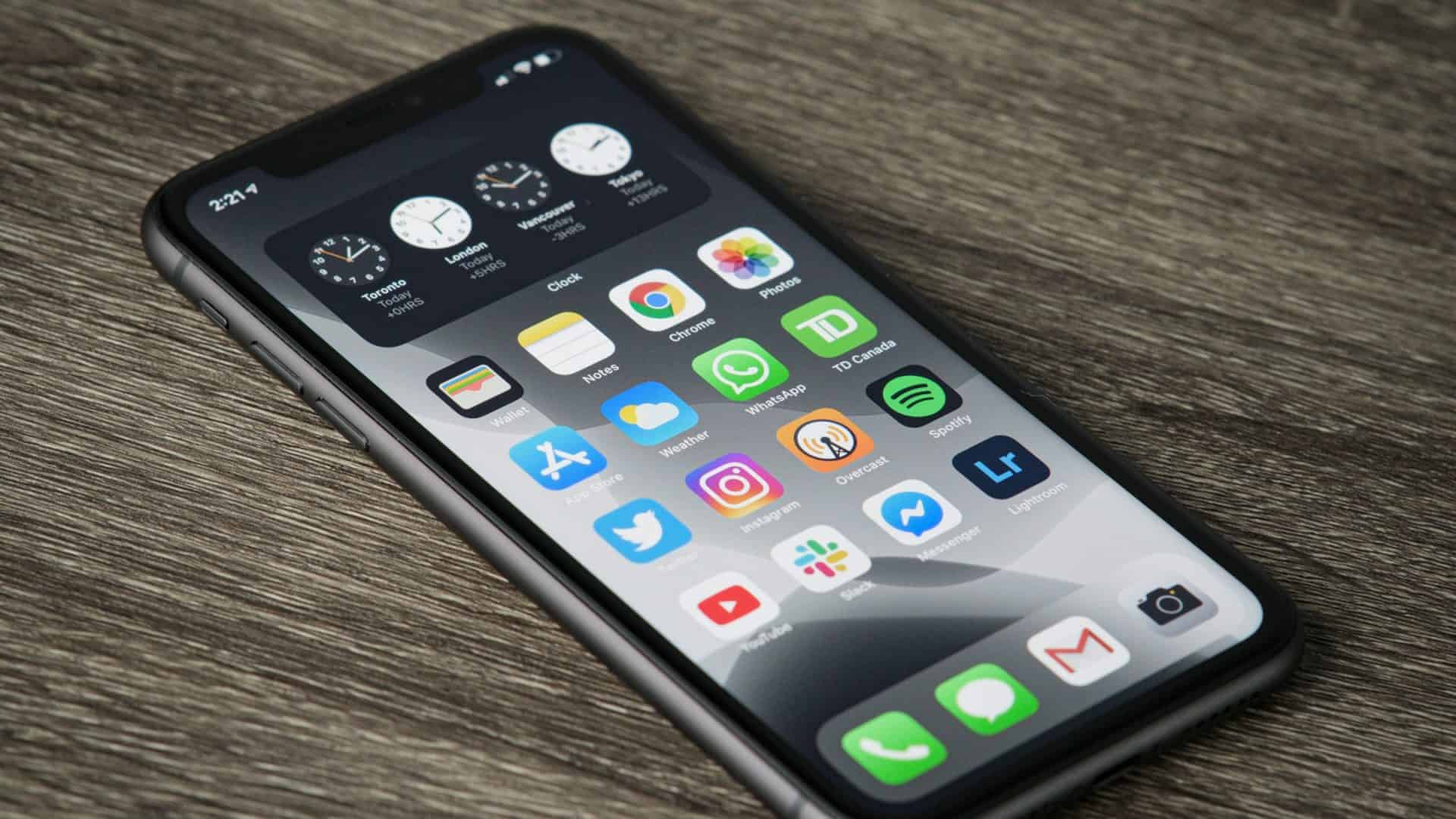 iPhone 11. Imagem: Thom Bradley/Unsplash