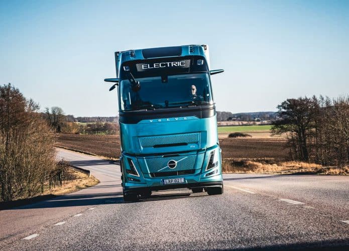 Volvo tem novos caminhões elétricos de longa distância; conheça