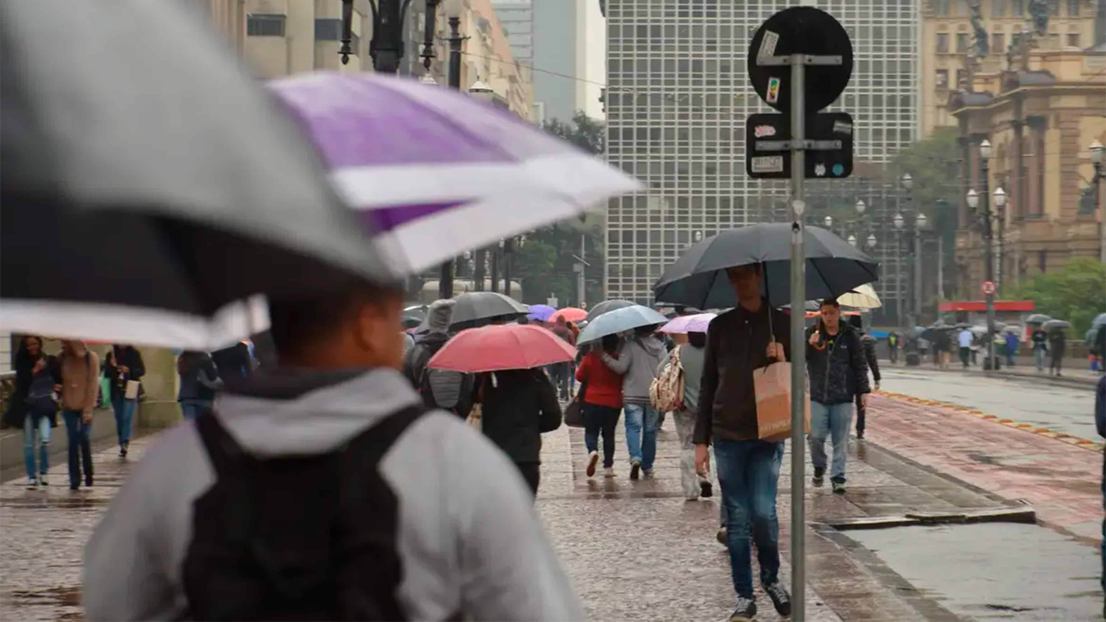 Vai chover no feriadão de Finados? Confira a previsão do tempo