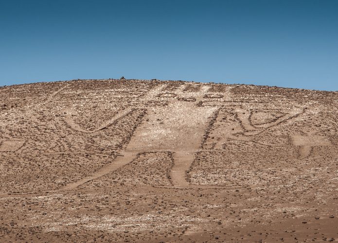 Gigante-do-Atacama-1-695x500