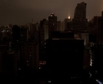 São Paulo às escuras
