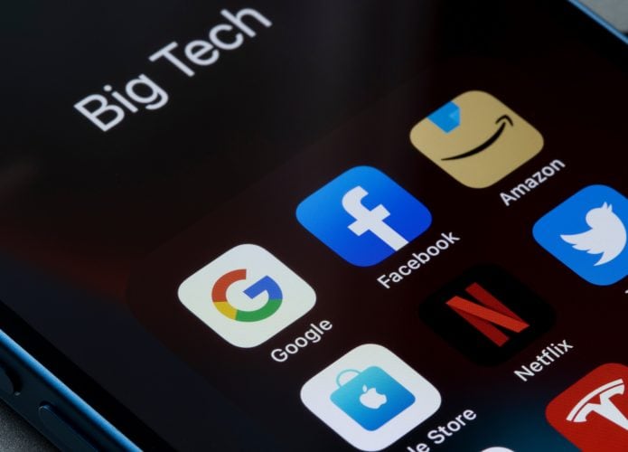 Pasta em smartphone, nomeada