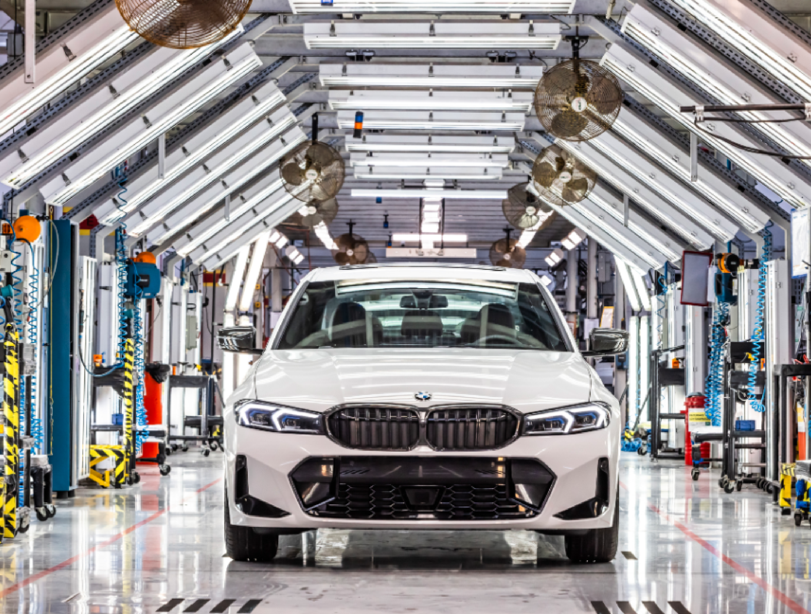 BMW 320i: modelo de luxo ganha versão limitada ainda mais esportiva (e cara)