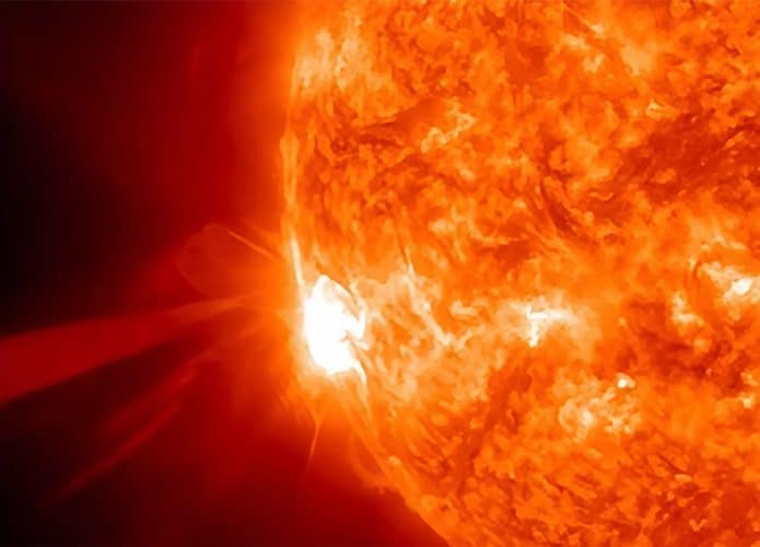 erupcao-solar-x3.3-695x500