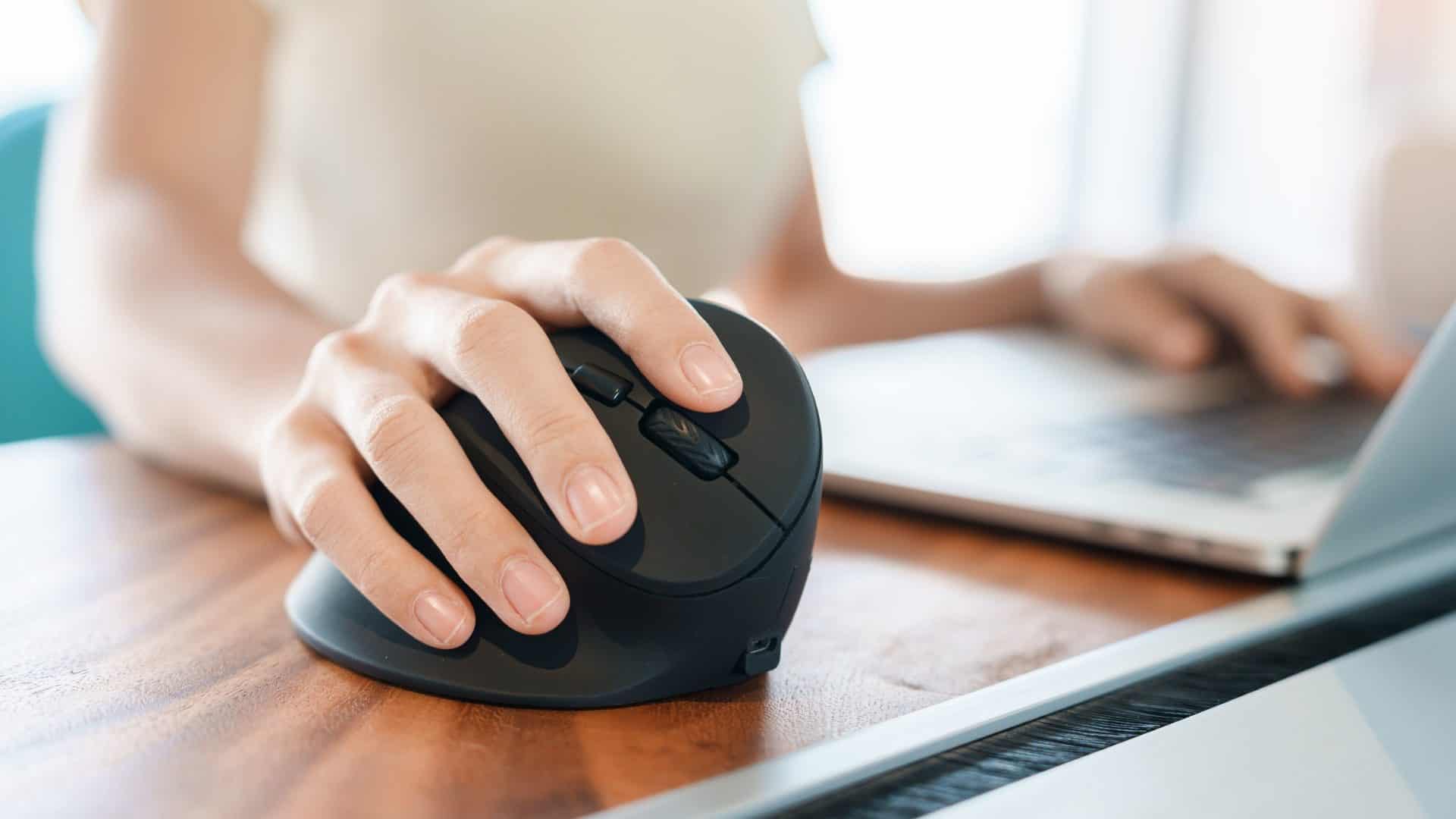 Mouse ergonômico