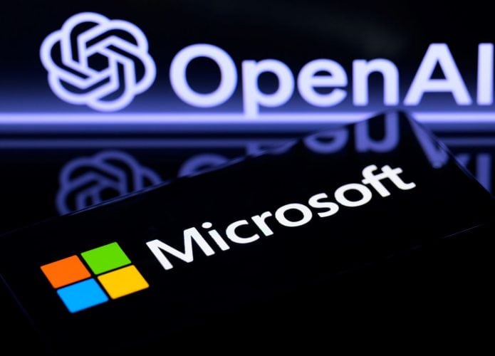Logos de OpenAI e Microsoft