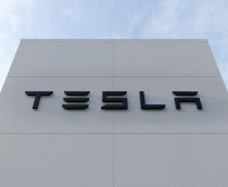Fachada da Tesla