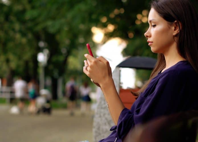 Como-melhorar-cinal-de-celular-Android-e-iPhone-iOS-695x500