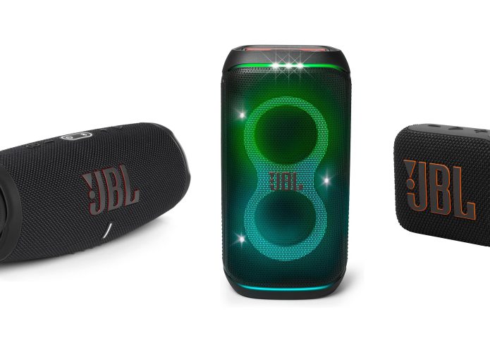 Montagem com caixas de som da JBL em promoção na Amazon
