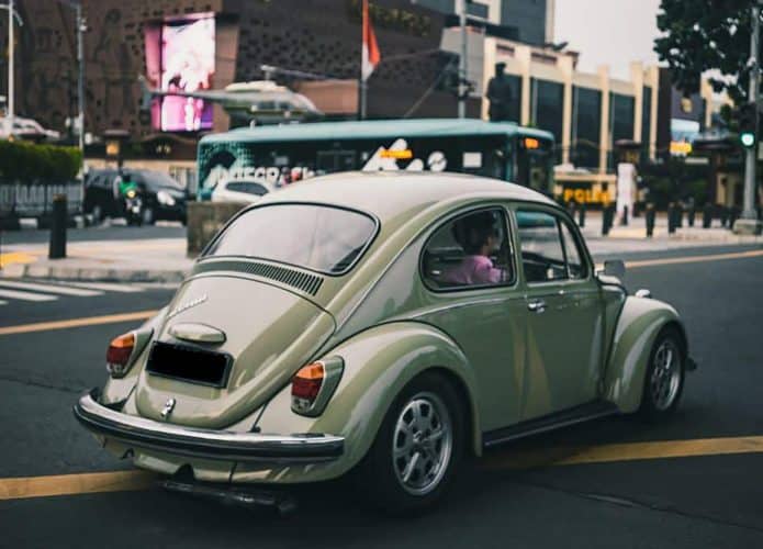 Imagem de Fusca em uma avenida