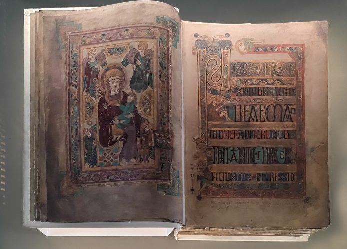 Livro-de-Kells-1-695x500