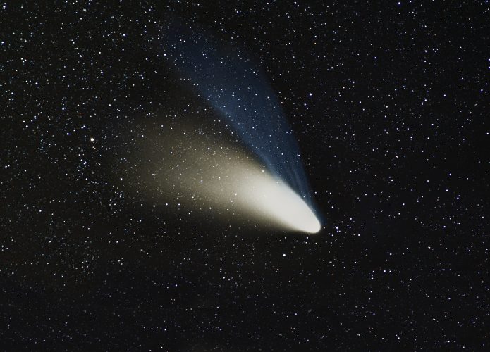 cometa-hale-bopp-695x500