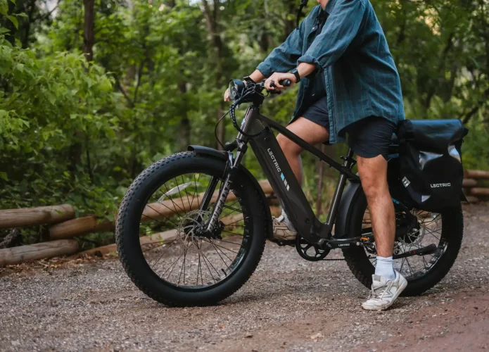 Nova e-bike de aventura mais potente enfrenta qualquer terreno