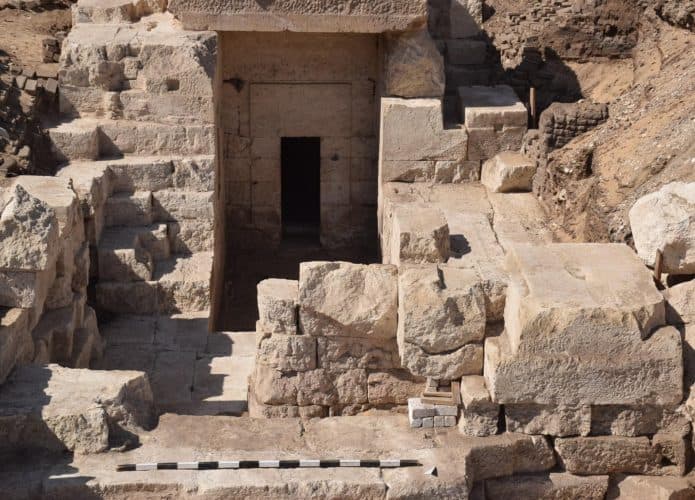 entrada-templo-1-695x500
