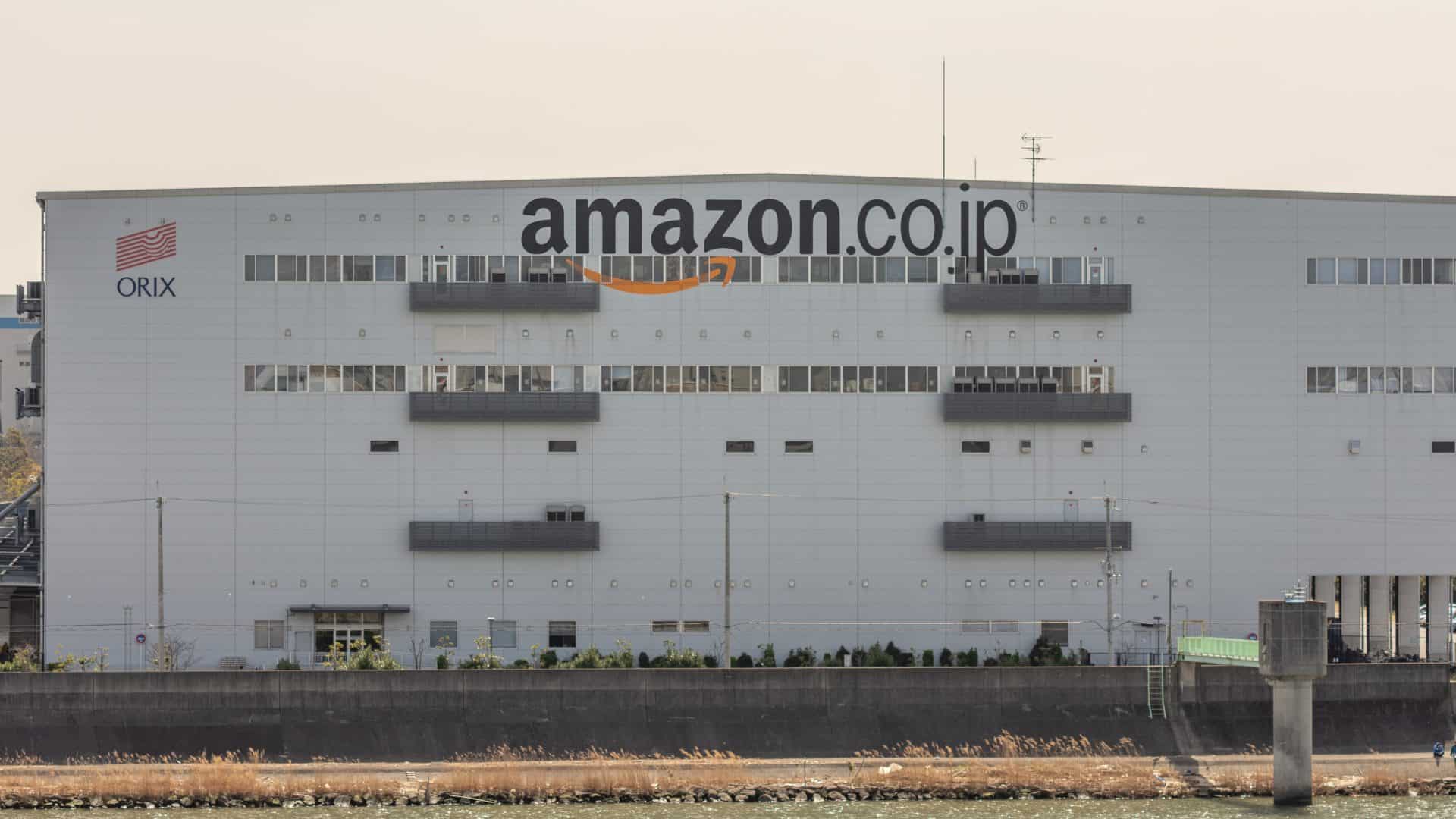 Fachada da Amazon no Japão