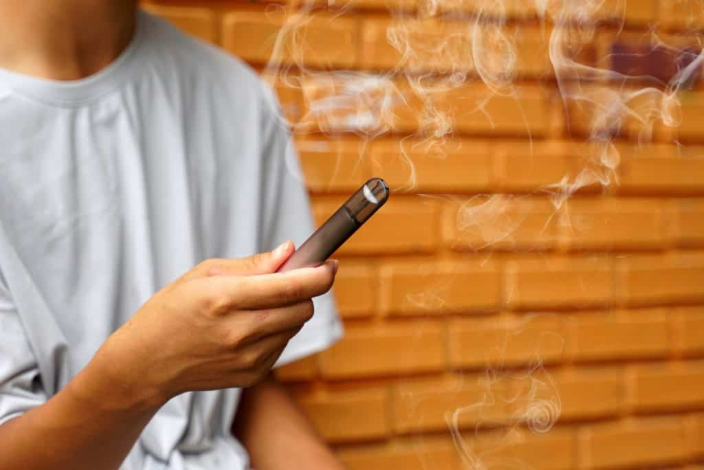 vape ou cigarro eletrônico