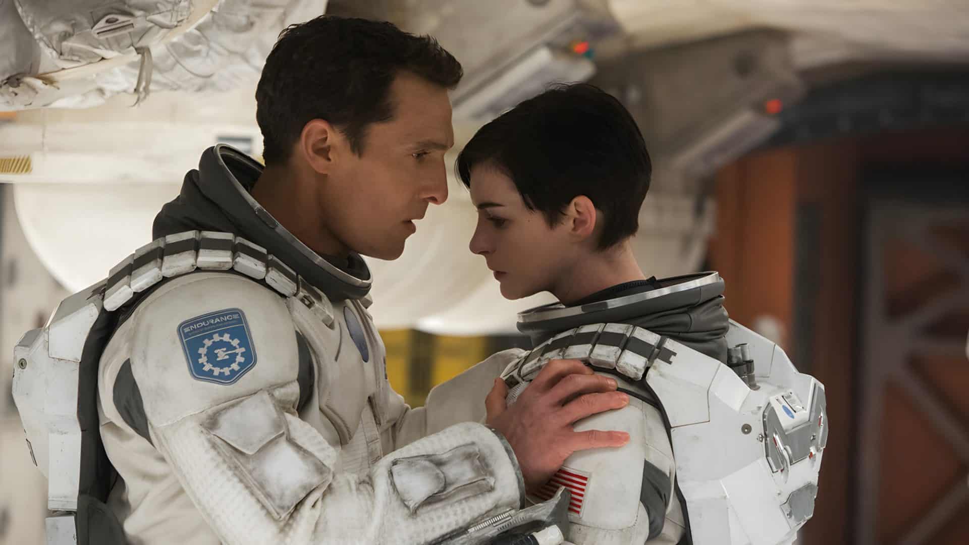 Matthew McConaughey e Anne Hathaway em cena de Interestelar, de 2014