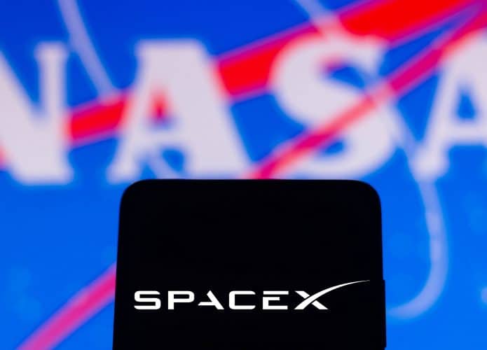Logos de NASA e SpaceX