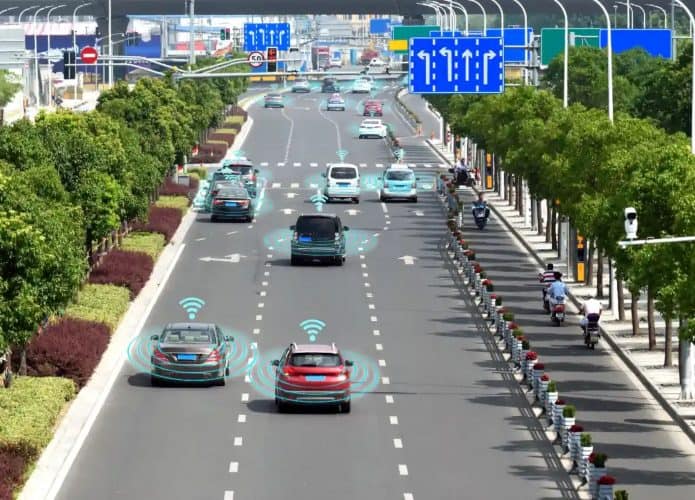 carro-autonomo-transito-695x500