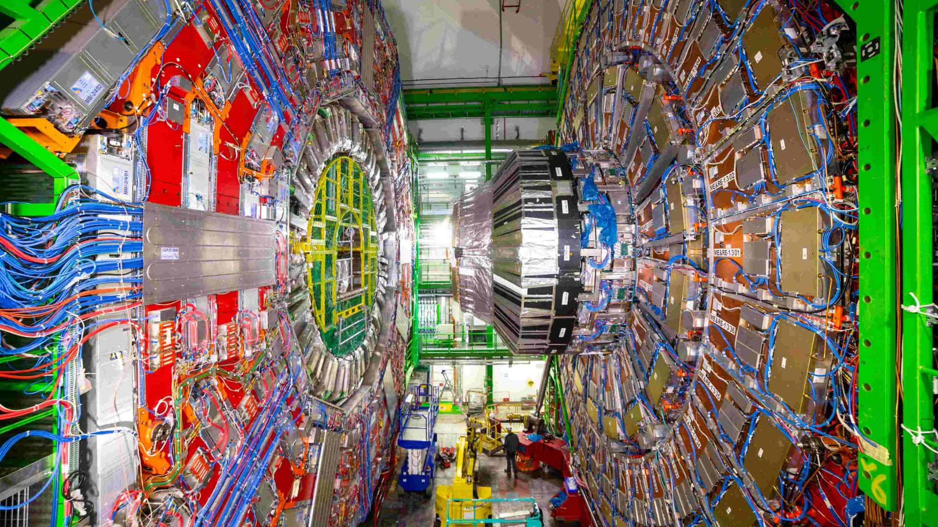 Grande Colisor de Hádrons (Large Hadron Collider)