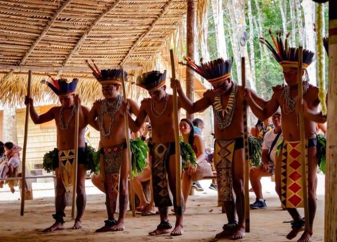 indigenas-1-695x500