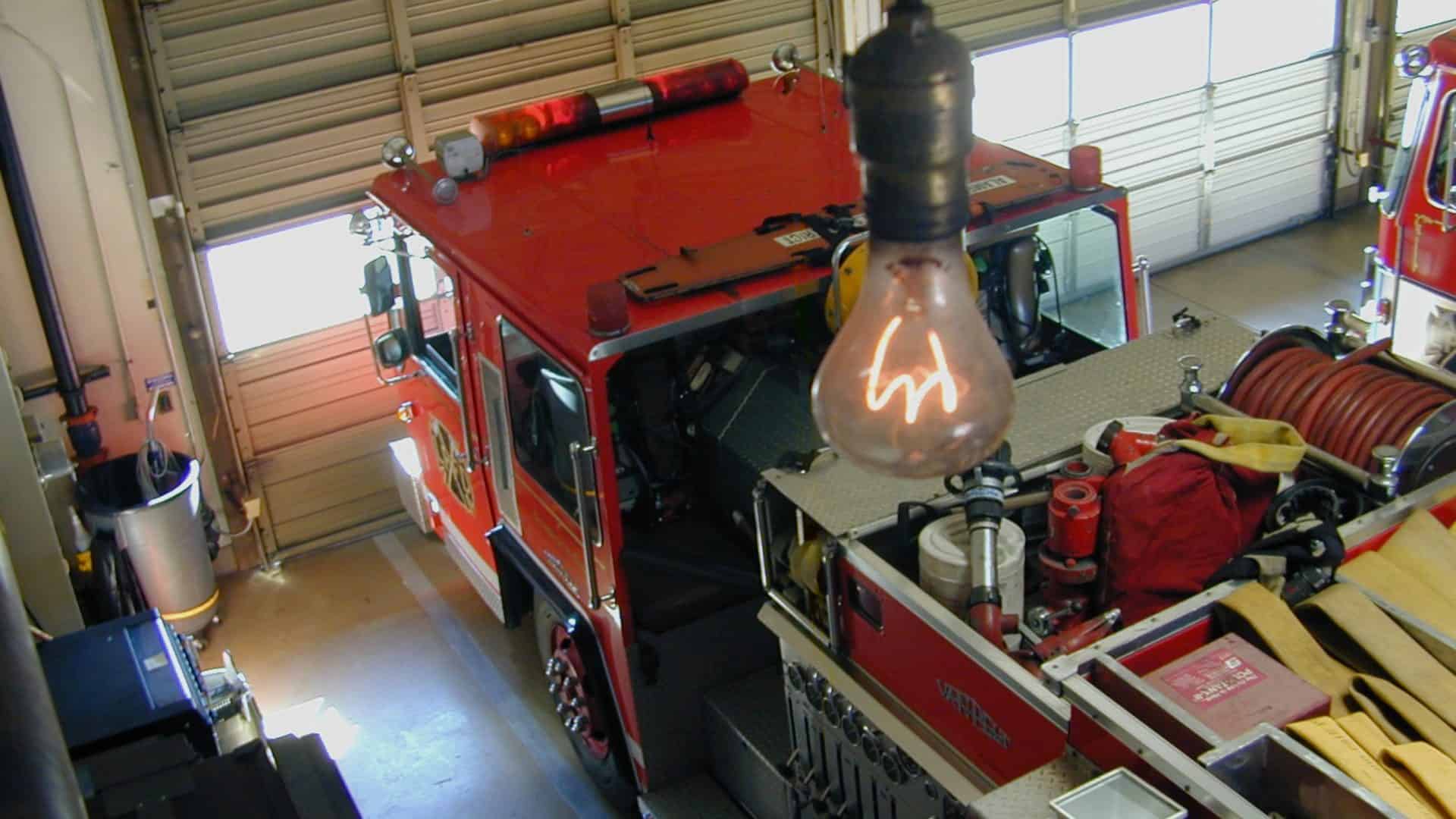 Lâmpada centenária no quartel de bombeiros