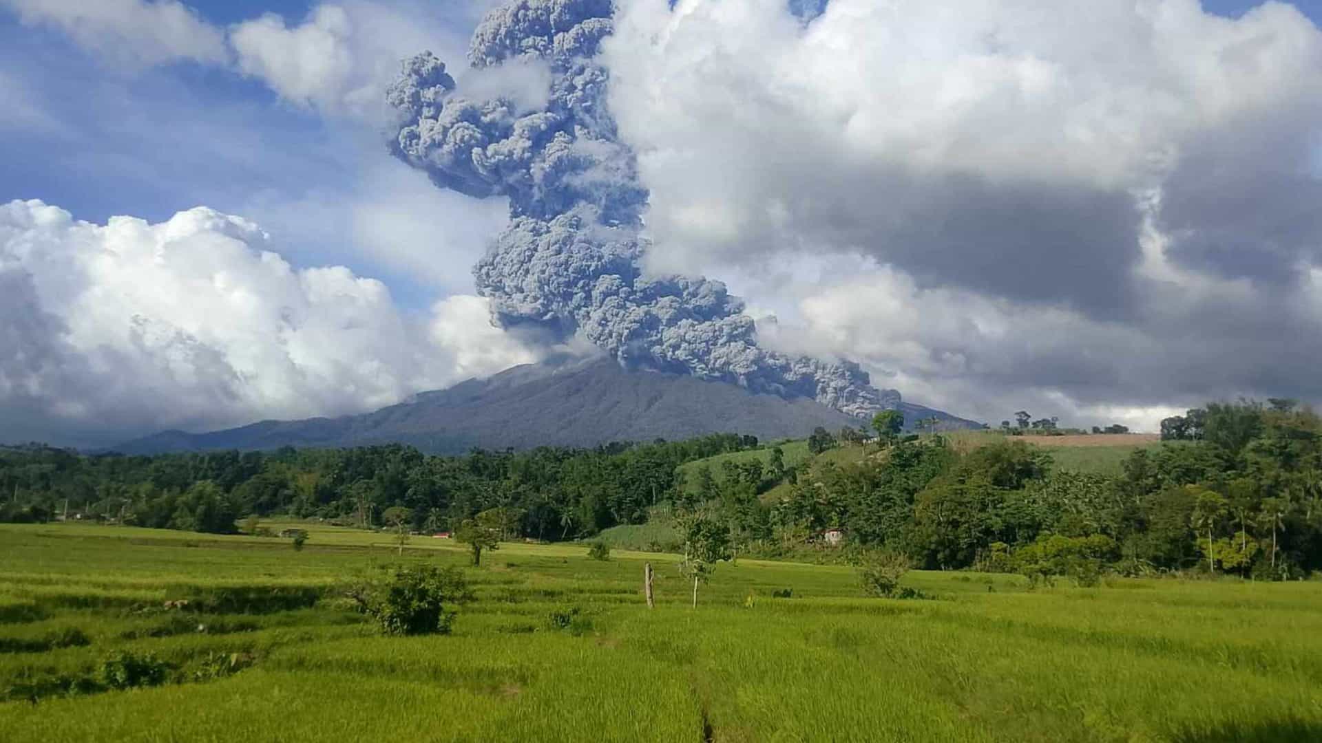 vulcao-filipinas-1-1920x1080