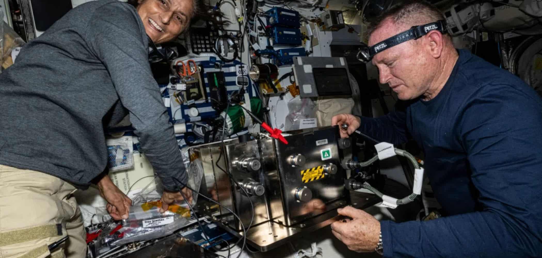 Quando os astronautas presos no espaço devem retornar à Terra?