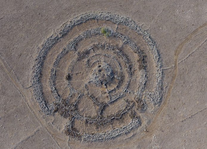 Visão aérea de Rujm el-Hiri, também conhecido como Roda dos Fantasmas, na Síria
