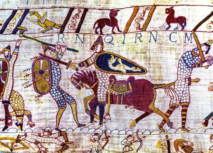 The-Bayeux-Tapestry-1-695x500