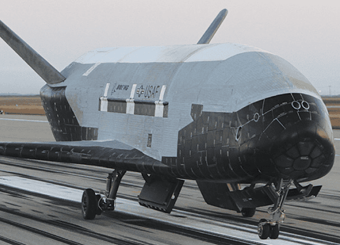 boeing-x-37b-2-695x500.png