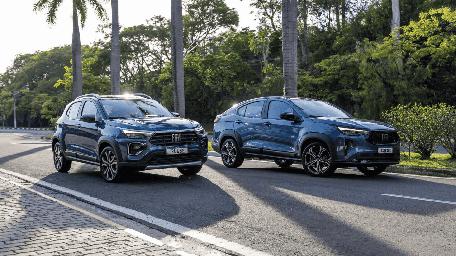 Carros Fiat Pulse e Fiat Fastback
