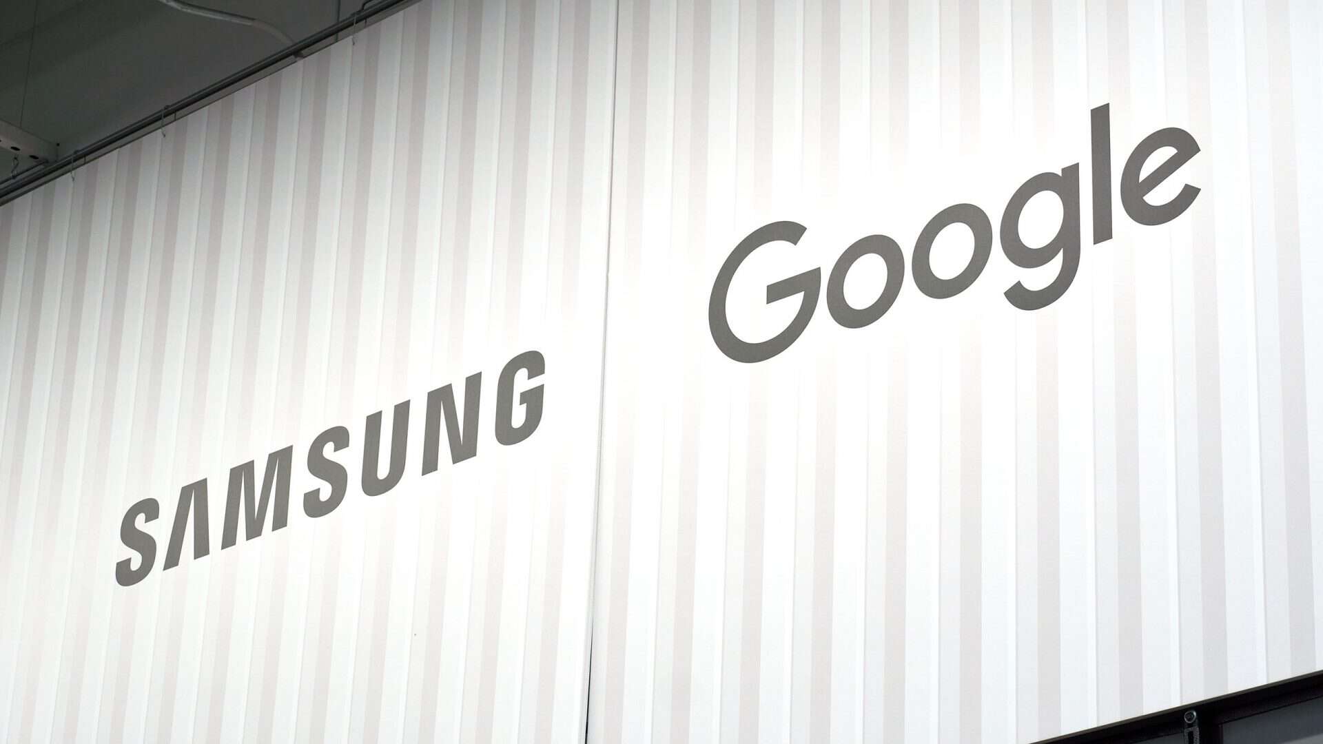 Logos de Samsung e Google