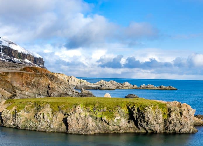 shutterstock_1329135782-695x500