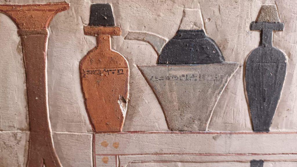 detalhes de tumba egípcia
